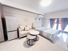 重庆南岸学府大道押一付一0中介 近轻轨百悦汇大空间 大衣柜 奶油风随时看房出租房源真实图片