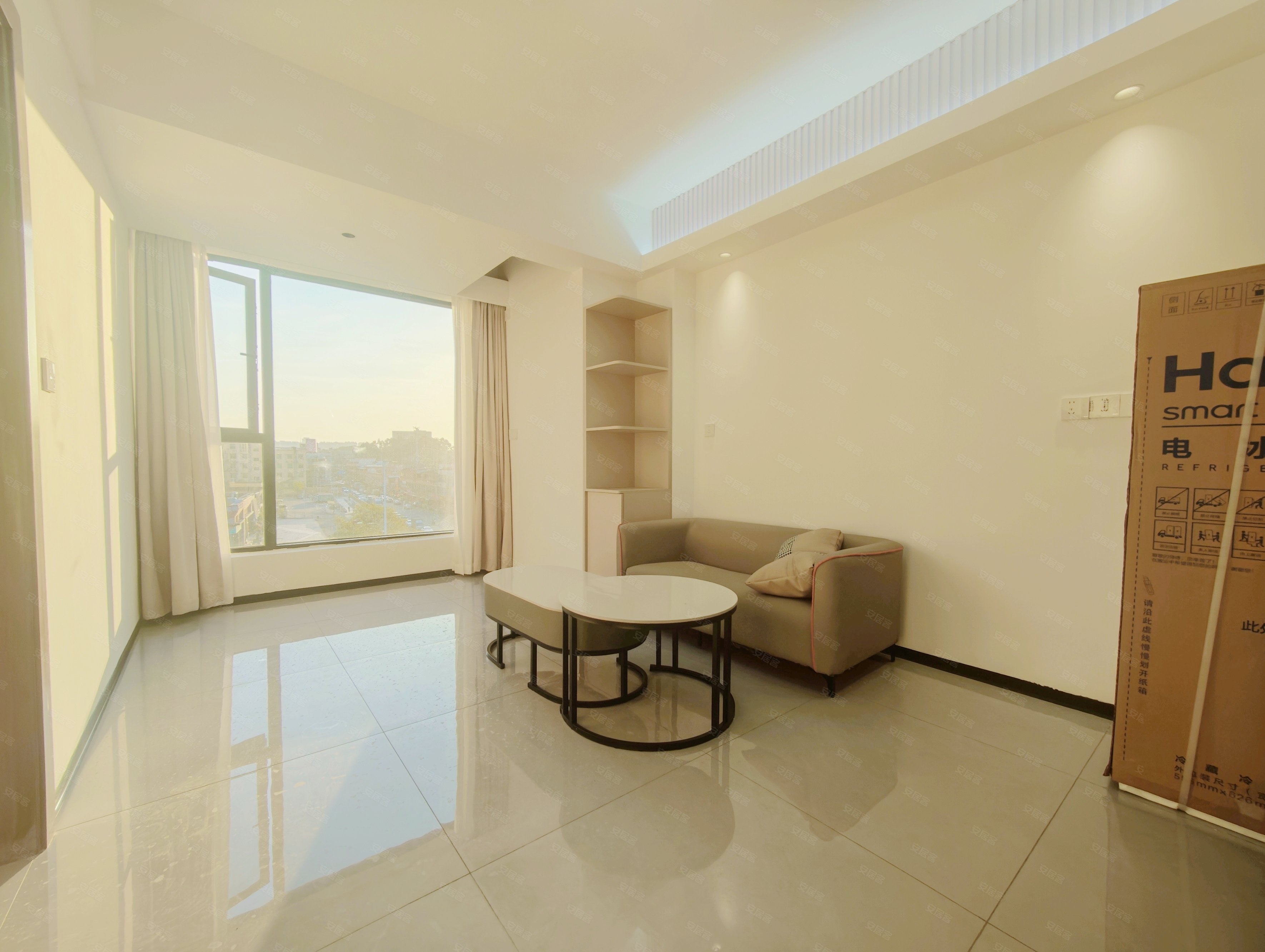 里水落地窗采光精装修一房一厅品牌家电出租年前