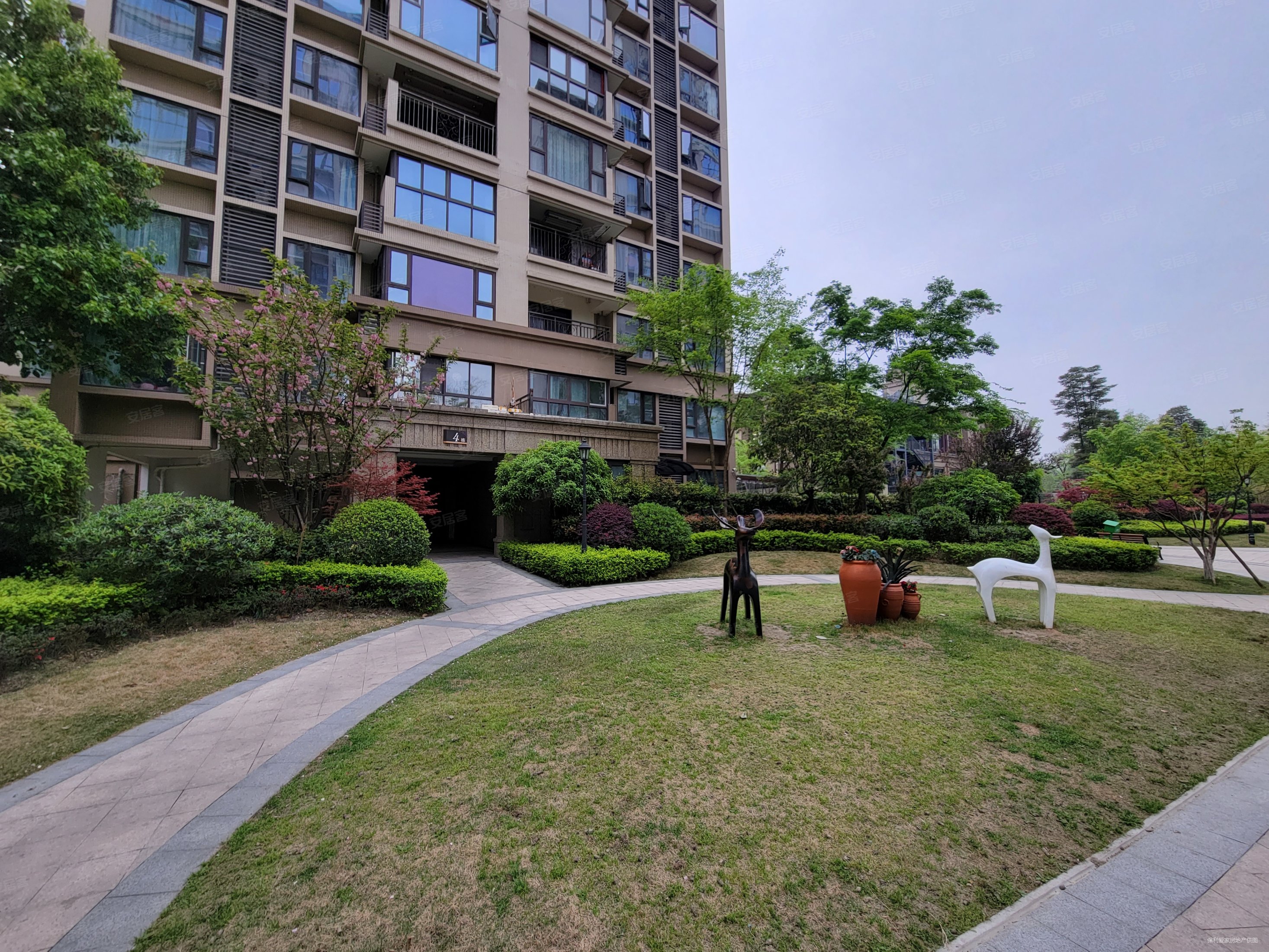 保利西子城租售中心清水低楼层安静不吵带车位