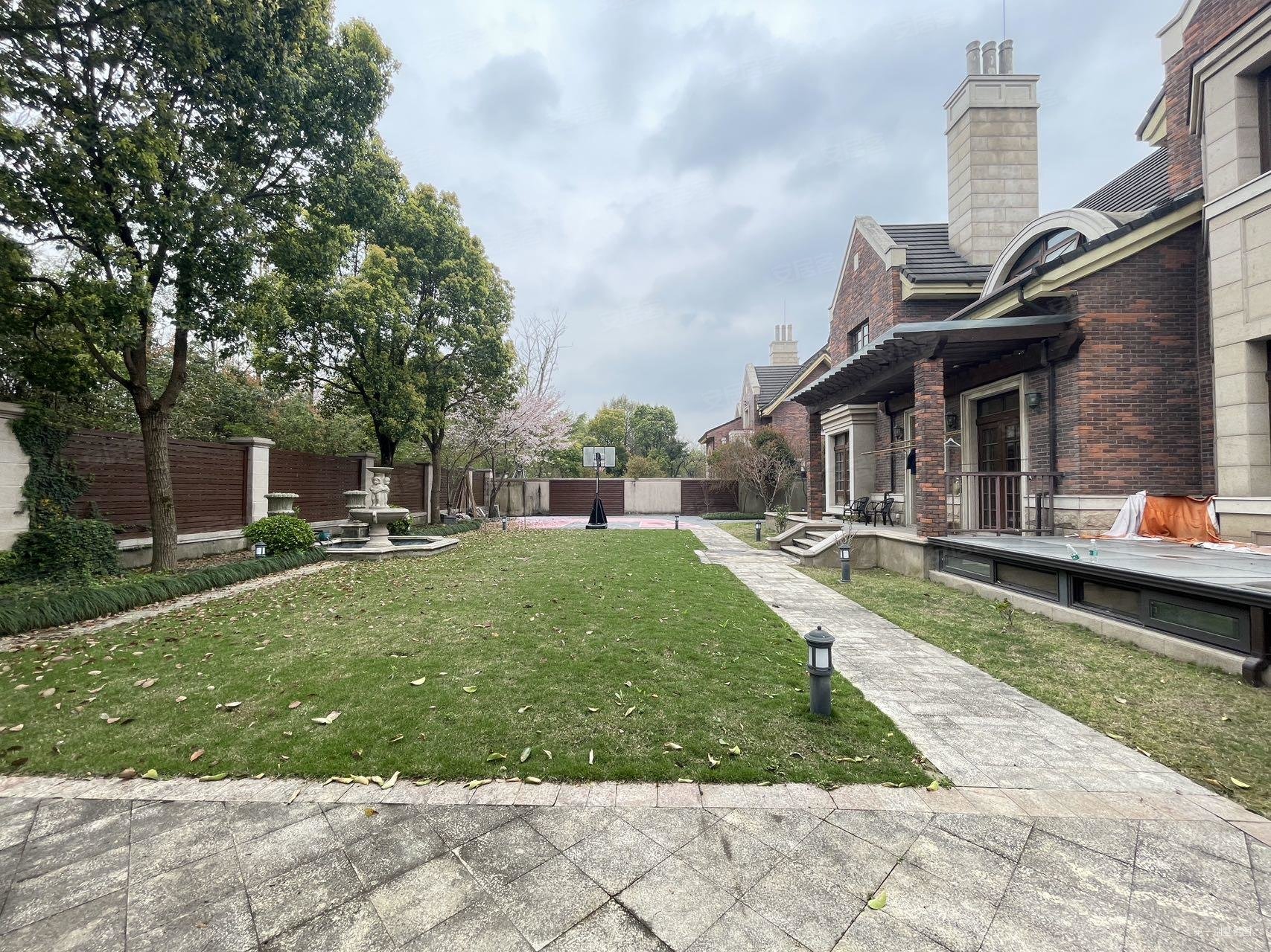 中星红庐低密度社区环境好带电梯停车方便满五