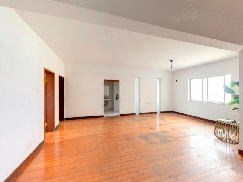 武汉大厦 东南北三面采光 家楼下就是地铁口 直派松柏中学