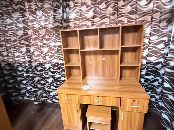 海宁长安镇农发区修川花园长安修川花园精装自住三房出租！拎包入住！出租房源真实图片