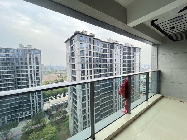 绍兴柯桥安昌钱江彩虹府彩虹府精装修全新网红风看房方便需要联系出租