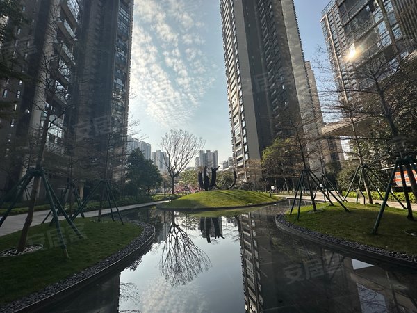 保利东郡(二期) 4室2厅3卫 视野开阔 可直播可居住,荔湾租房-广州58