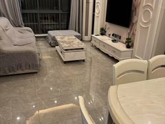 兴化兴化市区市场路新悦家园白雅装修三室 拎包入住 1.8万一年有钥匙有图出租房源真实图片