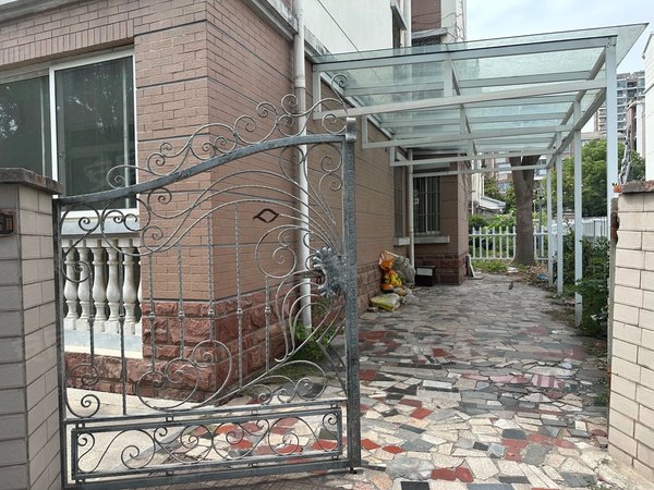 昆山玉山老城区玉山宝岛丽园宝岛丽园精装三房带超大花园3500一个月