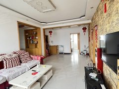 泗阳众兴大润发金康华府二期电梯房三室两厅两卫,设备齐全看房随时出租房源真实图片