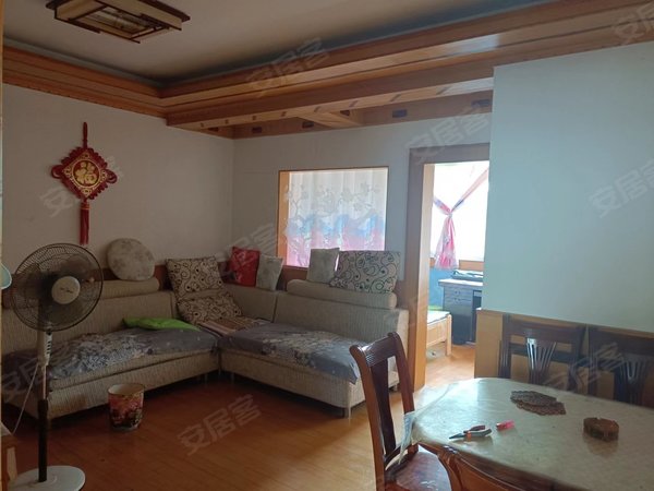 昆山张浦张浦茶风街9号小区茶风街  3室2厅1卫 2000元月 精装修出租