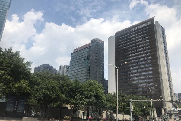 复地上城国际公寓