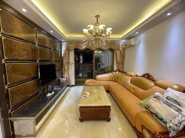 珠海珠海周边中山龙光海悦华庭海悦华庭,漂亮三房,品牌家私家电齐全