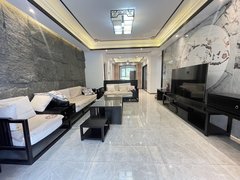 廊坊安次龙河高新区紫晶苑 一楼带100平小院 130平下跃 三个车位 随时看房出租房源真实图片