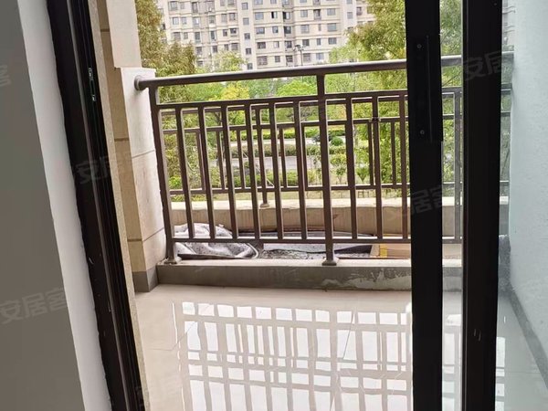 出租南山郡,一室一厨一卫,靠近宝龙广场