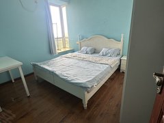 重庆两江新区翠云翠云轻轨口 智能门锁 免押金入住 月付 短租 装修温馨能做饭出租房源真实图片