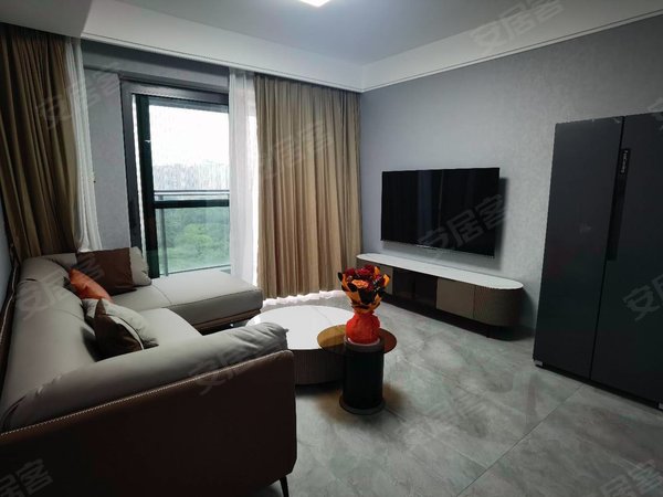 深圳南山白石洲深业鹤塘岭深业鹤唐岭 精装公寓,全齐出租,拎包住 楼下