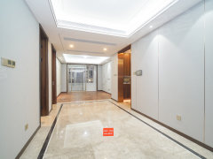 中皇广场 2室2厅2卫  电梯房 精装修120平米 临平路