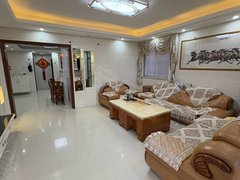 海丰海城海城城区东盛华庭，小区电梯房，三房两厅两卫，拎包入住，租金 2000出租房源真实图片