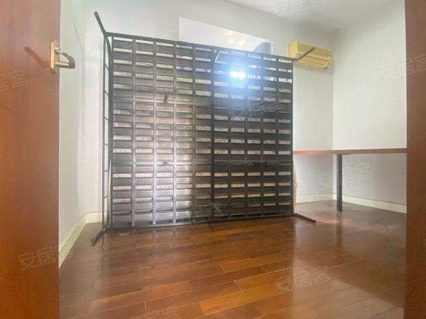 重庆两江新区黄泥磅天骄俊园两江新区 天骄俊园 三房 3200元月出租