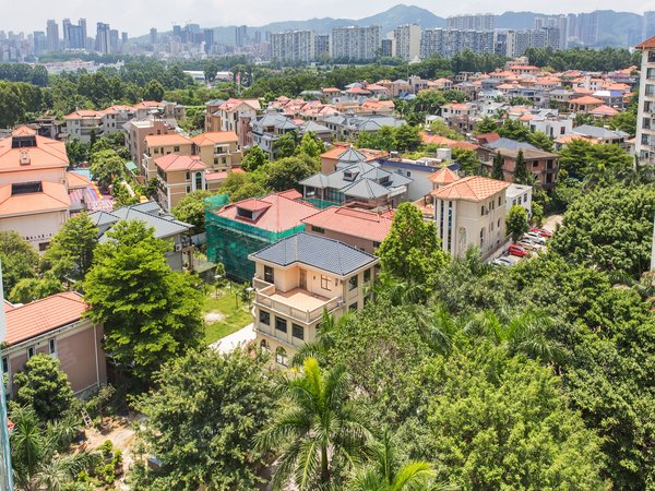 梅花山庄独栋别墅 上下三层带院子 超大实用面积 办公居住均可