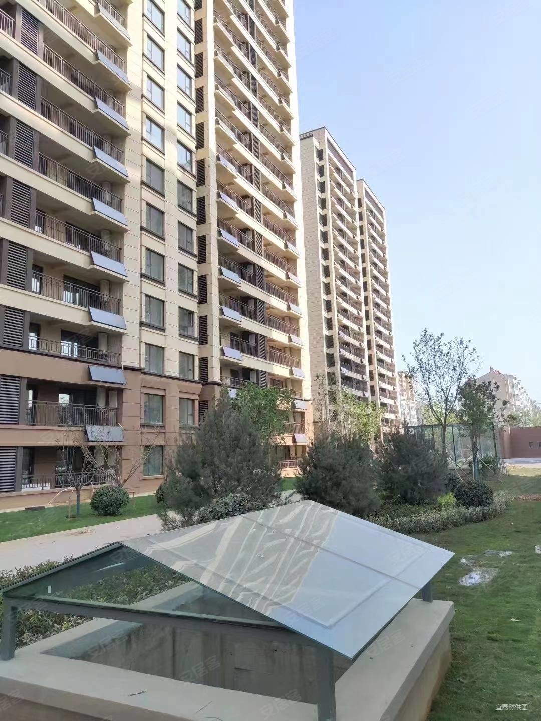 梁城首府4室2厅2卫142㎡南北65万