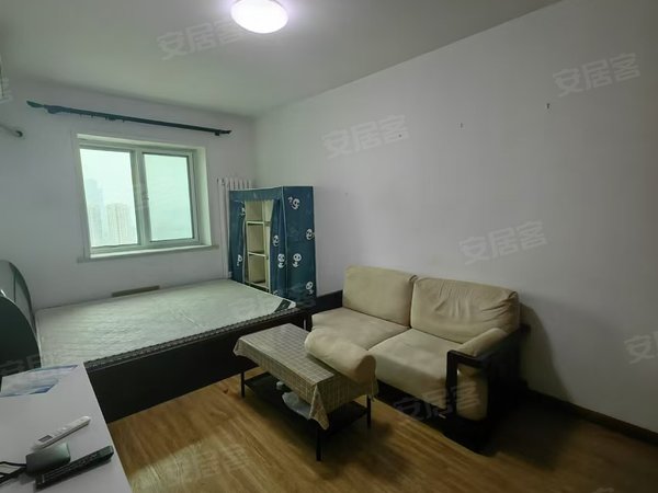 【多图】吉利花园,南营门租房,吉利花园电梯房 视野很好全齐出租 随时