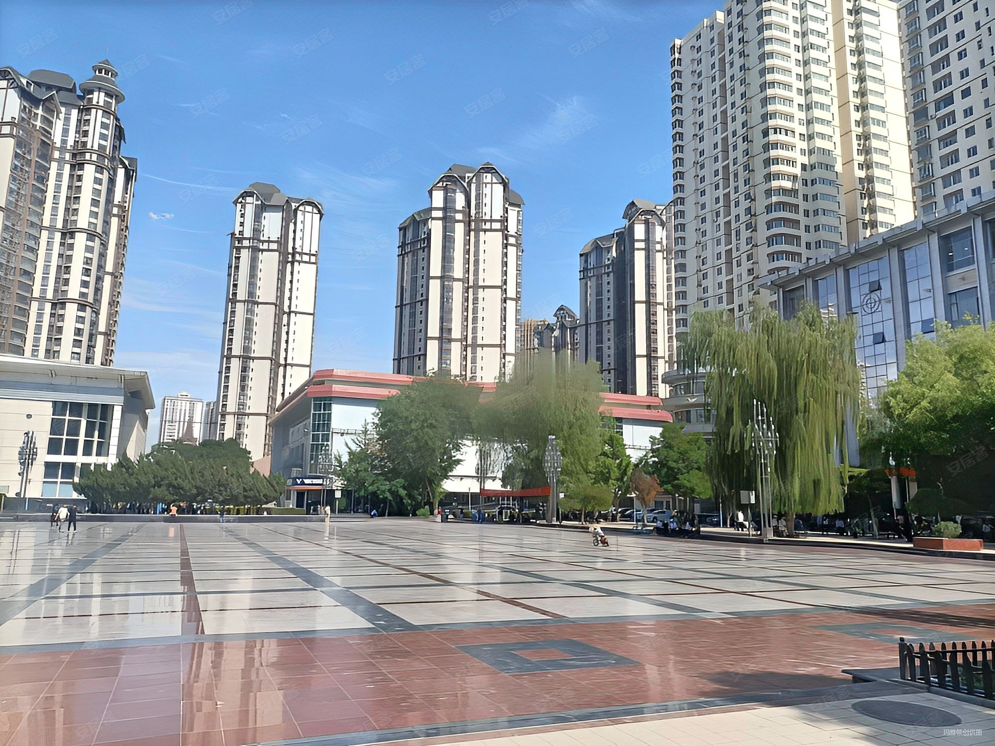 金轮广场仁恒国际金轮馨园的电梯房南北通透实勘照片产权到位