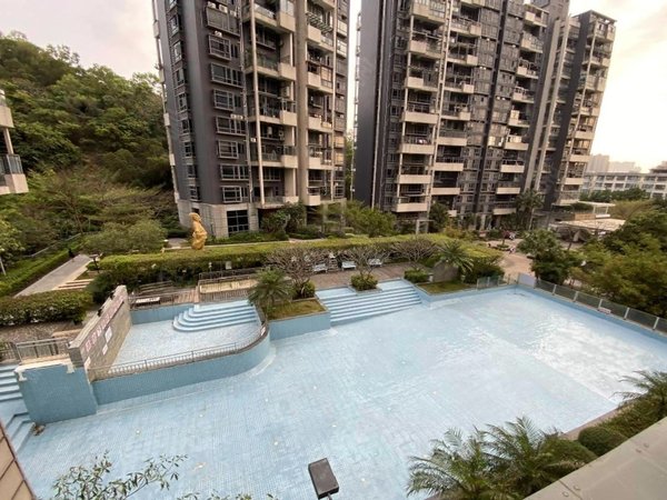 深圳宝安新安山语华庭山语华庭 精装大3房 对面就是宝安公园 住家安静