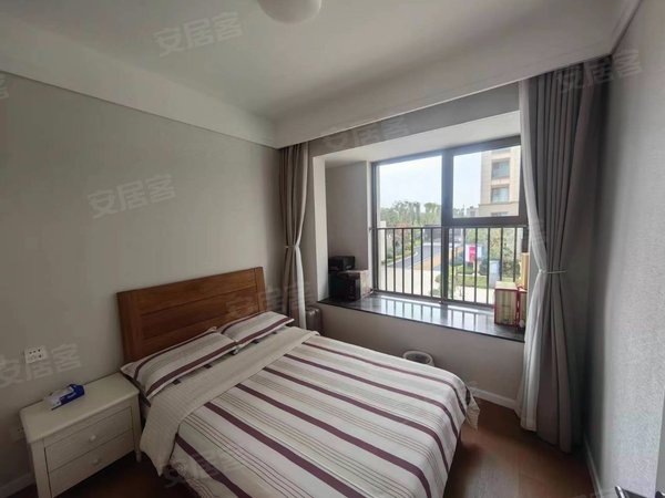 上海浦东川沙陆家嘴锦绣观澜川沙豪华两房,精装带地暖,有车位,地铁口