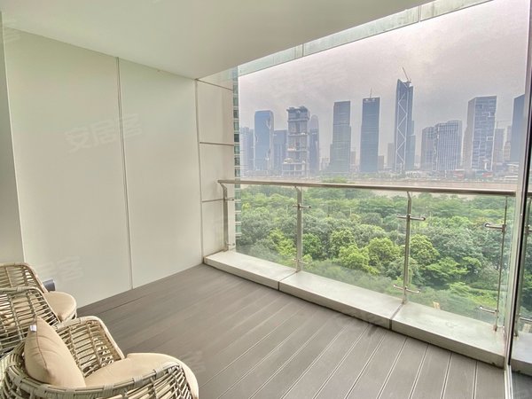 广州天河珠江新城东侨鑫汇悦台特价8.