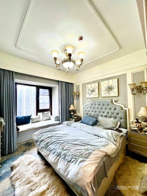 欧式风格装修带车位满两年,144平诚心出售182万高楼层