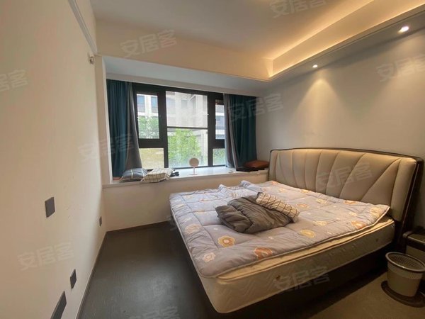 苏州常熟招商城琴鸣雅院琴湖西里精装四房大平层洋房拎包入住出租出租