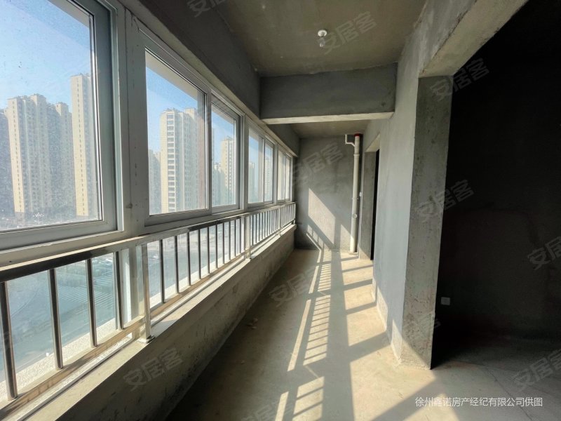 急售汉润府洋房毛坯4室2厅2卫有证可分期