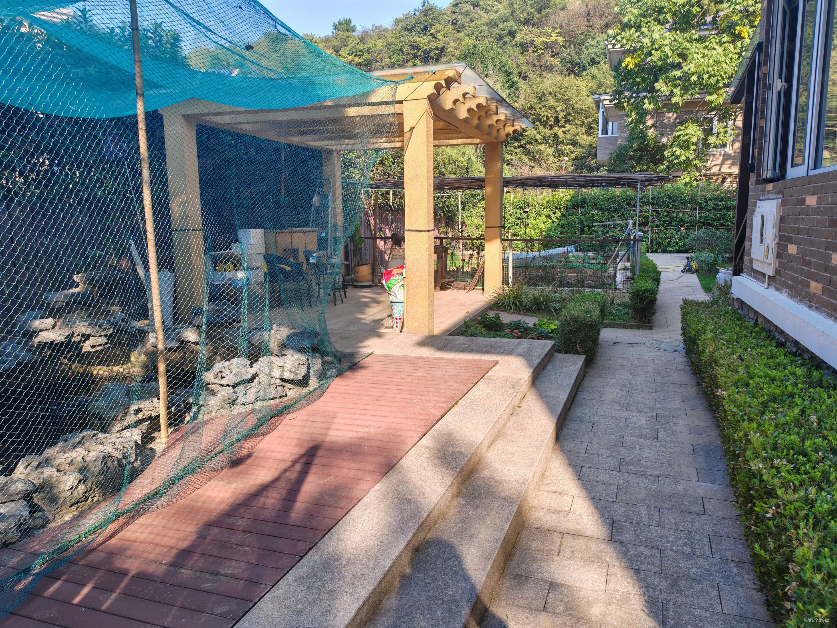 绿野春天家园(别墅)5室6厅5卫299.88㎡南2060万