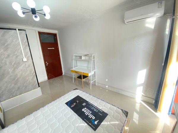 济南市中七里山紫宸大厦居民楼小辉辉推荐!