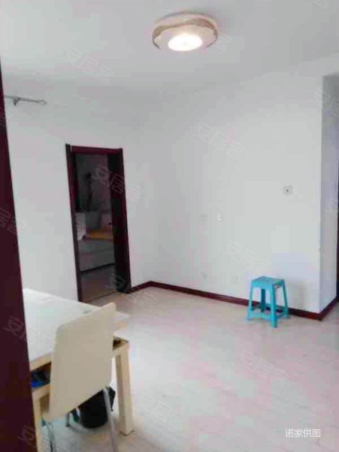 新馨家园滨海大两居满五购物方便电梯房东南朝向