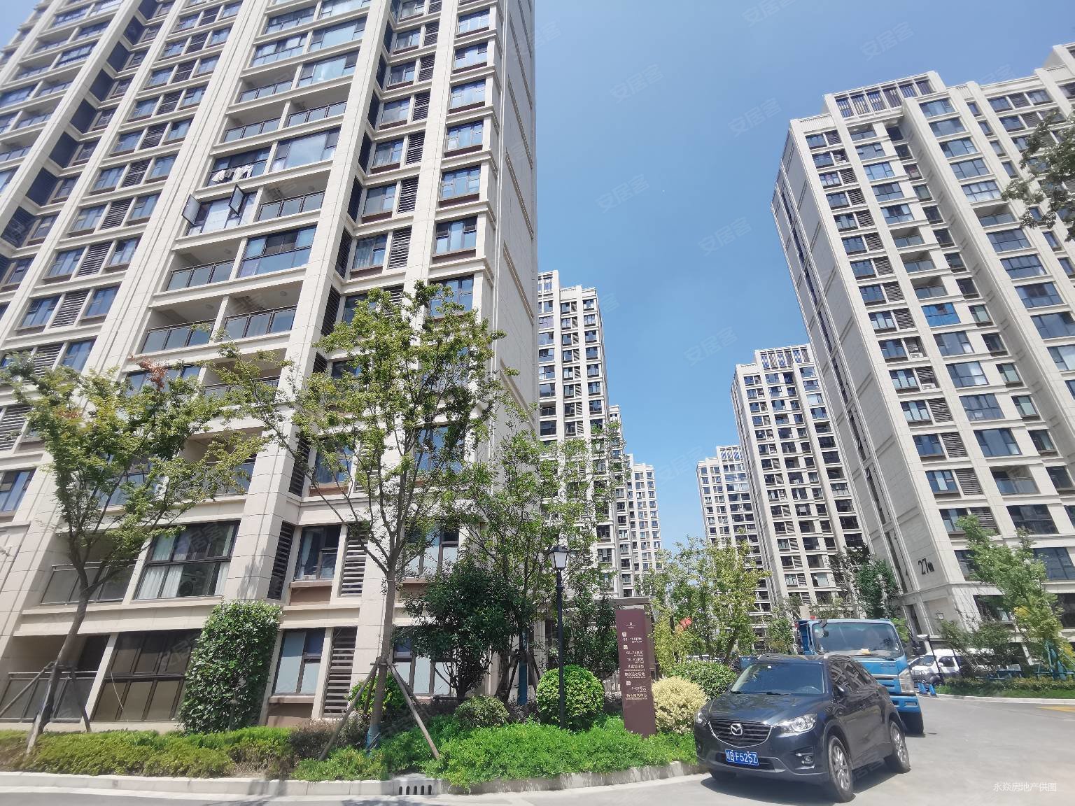 铂翠廷4室2厅3卫134.1㎡南北480万