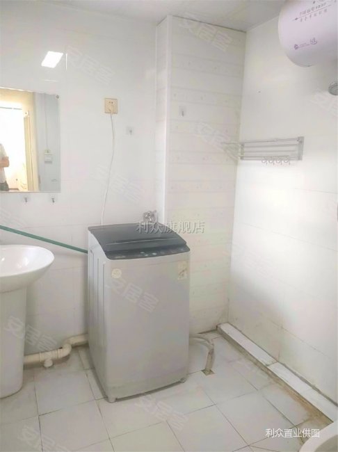 江北新区 银城物业 集中供暖 三室两厅 南北通透  扬子一中