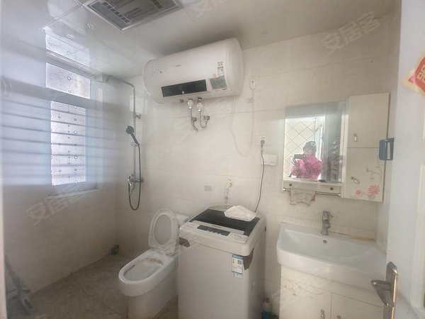 青岛城阳棘洪滩中车小镇中车小镇套一拎包入住家具齐全喜欢的联系出租房源真实图片