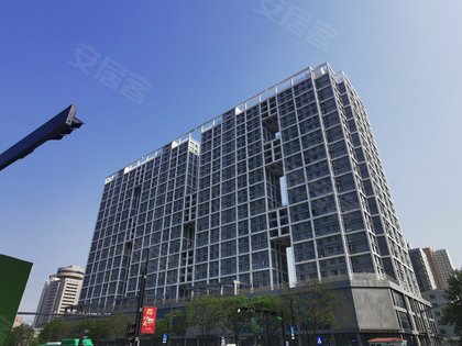 金方圆金融广场,小区向东800米是咸阳市大型的商场,嘉慧商场购物方便