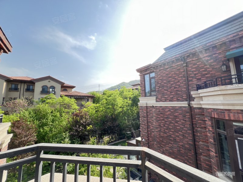 挑空客厅 带私家车库,上山间二手房,500万,4室3厅,4卫,270平米-石家庄