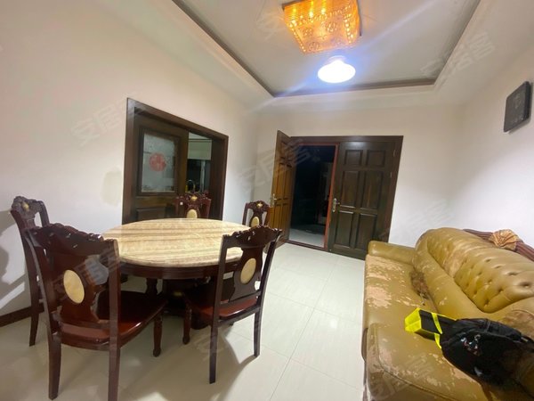 苏州吴中甪直鸿运花园鸿运花园 6室3厅4卫 配套齐全 电梯房 450平