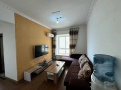 眉山东坡宏远盖丽保证真房！财富中心旁，宝光国际电梯大套二，只要730月赶快出租房源真实图片