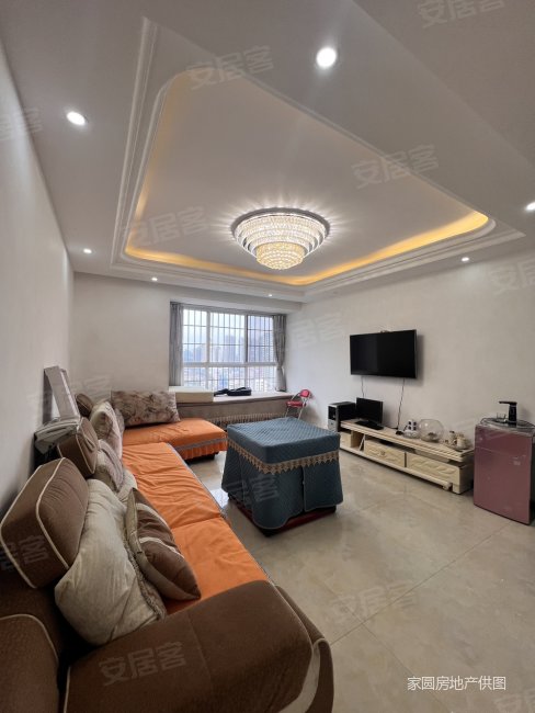 三圆盘南湖御景129平精装三房出售