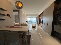 丽水莲都天宁新人民医院附近自住豪华三室带车位一线景观家具齐全领包入住。出租房源真实图片