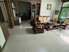 肇庆大旺高新区大旺近精华幼儿园，大旺中学，实用大三房，小区环境优美，低楼层出租房源真实图片