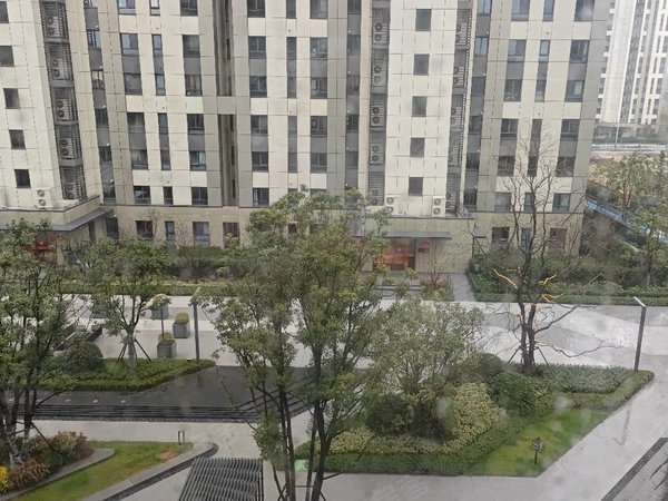 【多图】仁恒城市星徽(a区),麒麟科技城租房,孩子王旁,家具家电可配