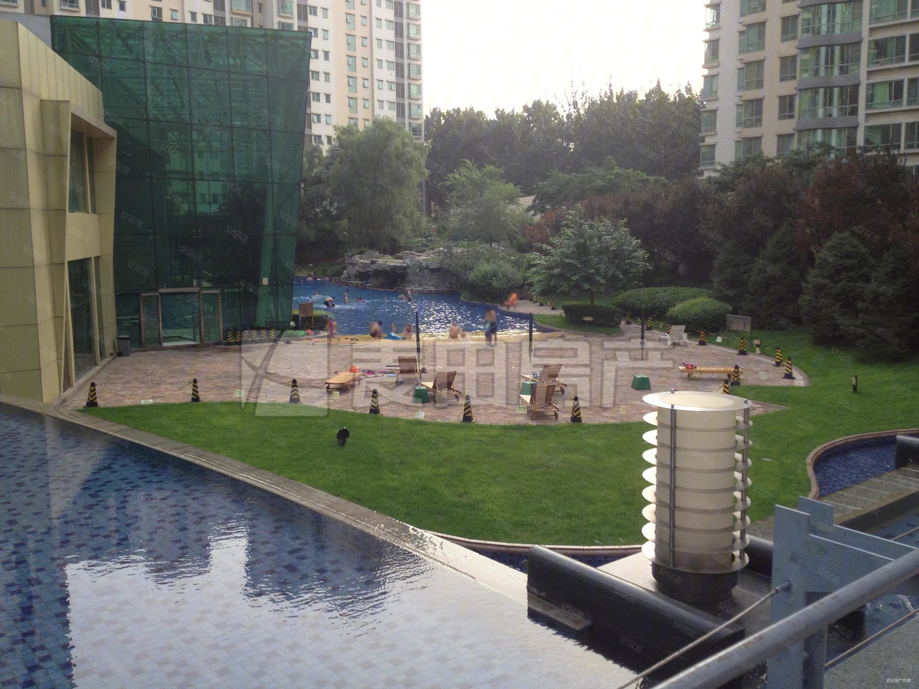 海晟名苑(南区)2室2厅2卫141.45㎡东西1860万