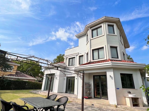上海嘉定南翔东海别墅东海大独栋,看房提前预约 带大花园,2个停车位