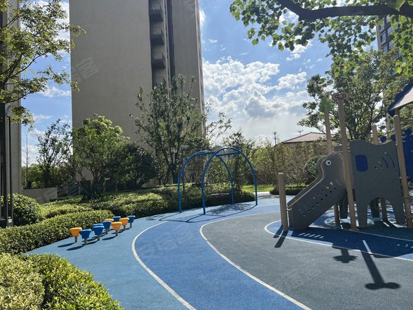 苏州太仓娄东融创悦园融创悦园 娄江新城 嘉闵线地铁口 精装洋房 小区