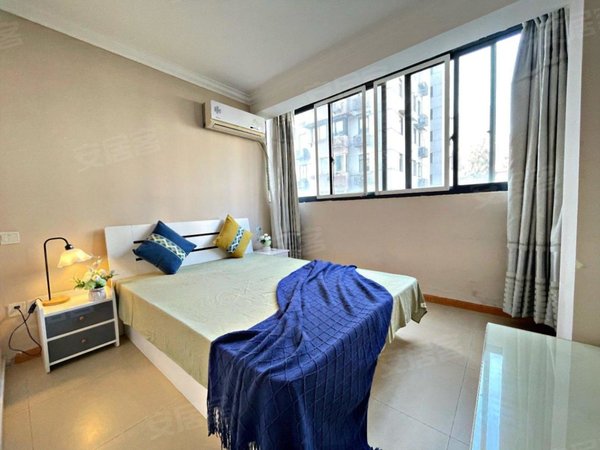 上海浦东陆家嘴东港公寓东港公寓 电梯居家两房1厅 南北通透采光好