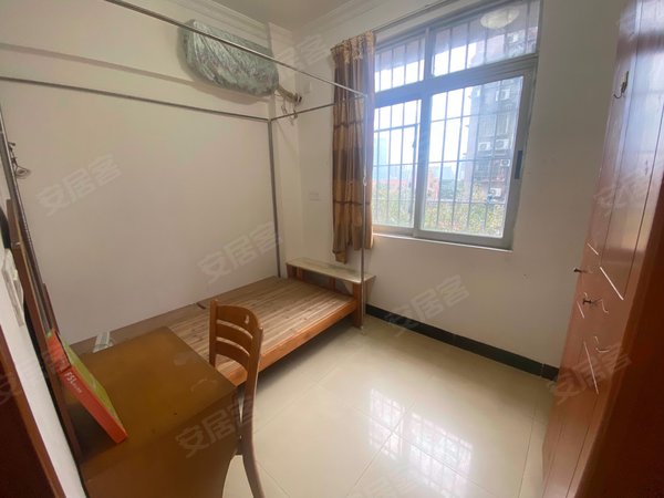 广州荔湾花地湾广船鹤园小区鹤园小区 鹤洞地铁 电梯两房 仅租2800